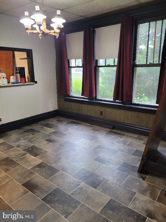 307 N 2nd St unit 307, Lemoyne, PA 17043 - photo 6