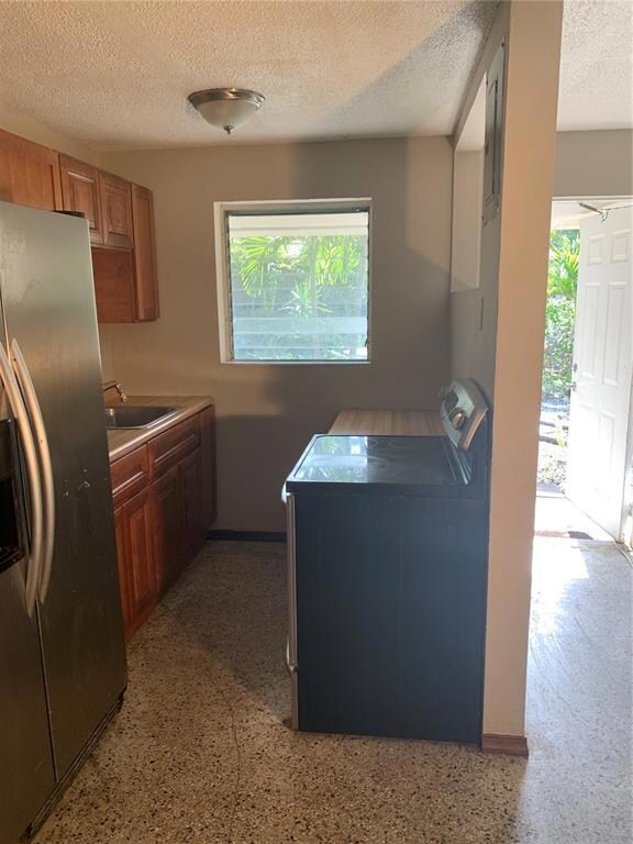 636 SW 14th Terrace unit 6, Fort Lauderdale, FL 33312 - photo 2