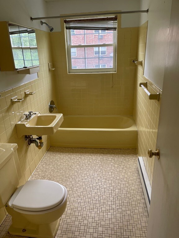 12 Colonial Village Dr unit 6, Arlington, MA 02474 - photo 2