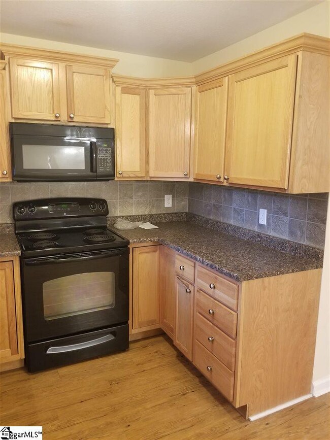 3102 Edwards Rd unit F, Taylors, SC 29687 - photo 5