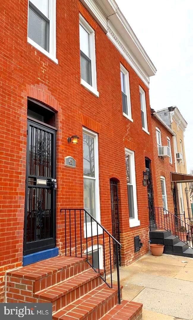 418 N Castle St, Baltimore, MD 21231 - photo 2