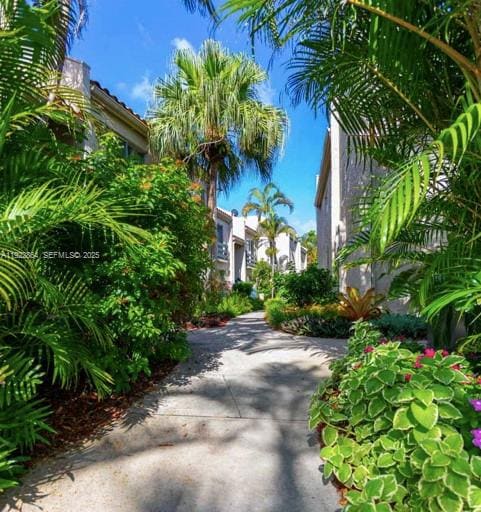 5234 NE 6th Ave unit B25, Fort Lauderdale, FL 33334 - photo 2