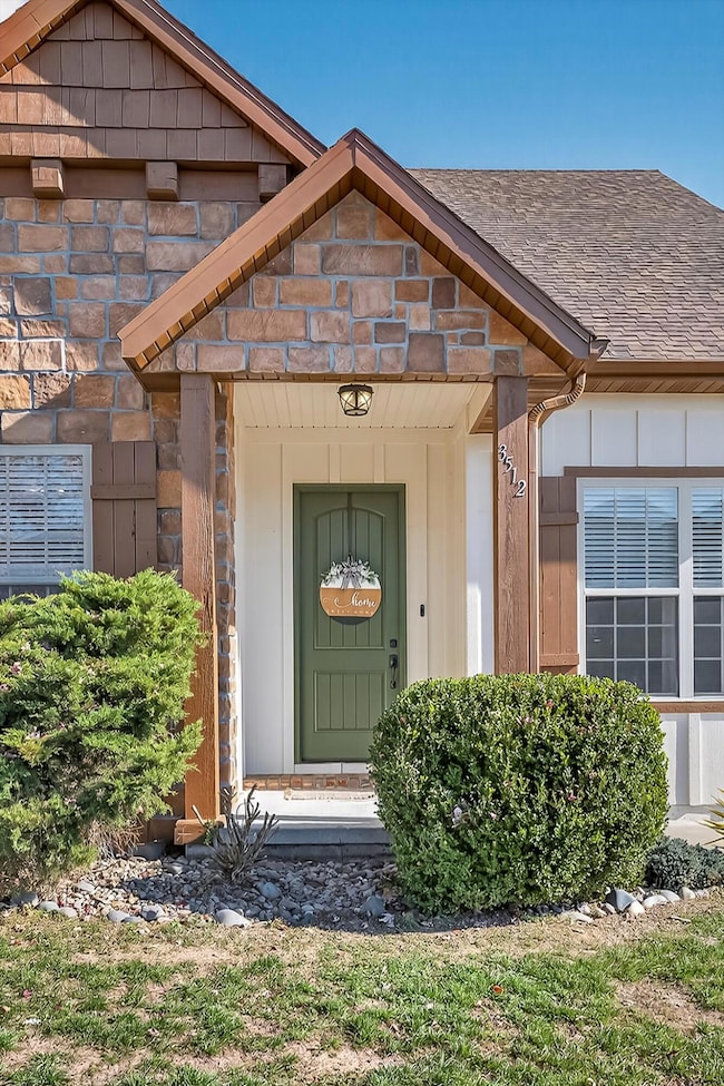 3512 N Ledgestone Dr, Ozark, MO 65721 - photo 2