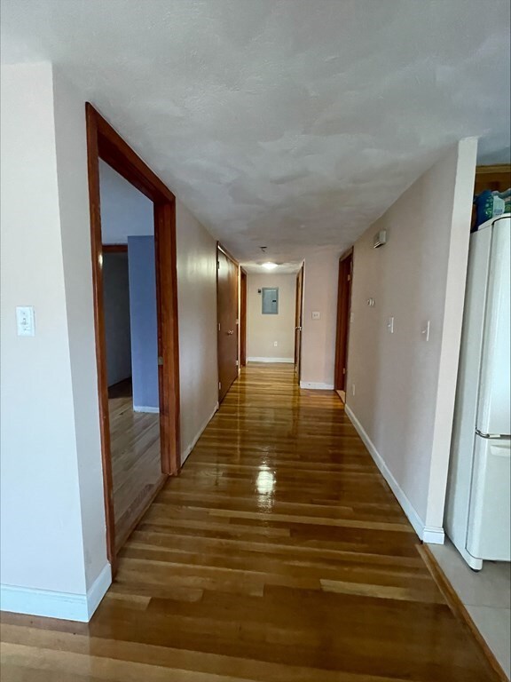 7 Lydon Ct unit B, Woburn, MA 01801 - photo 2