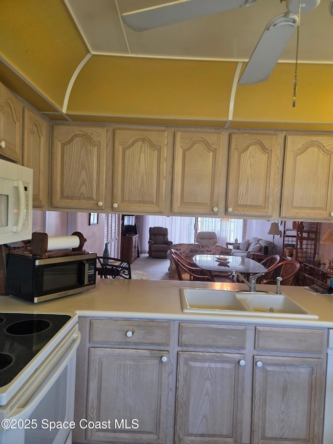 2727 N Wickham Rd unit 20611, Melbourne, FL 32935 - photo 4