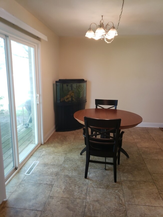 3505 Rock Pkwy unit 1, Waukegan, IL 60087 - photo 6