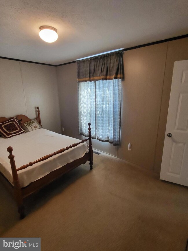 836 Latshaw Rd, Spring City, PA 19475 - photo 7