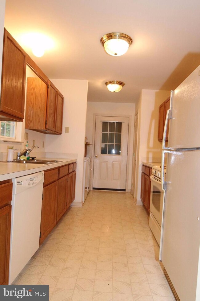 2923 McCubbins Hollow Rd, Gerrardstown, WV 25420 - photo 4