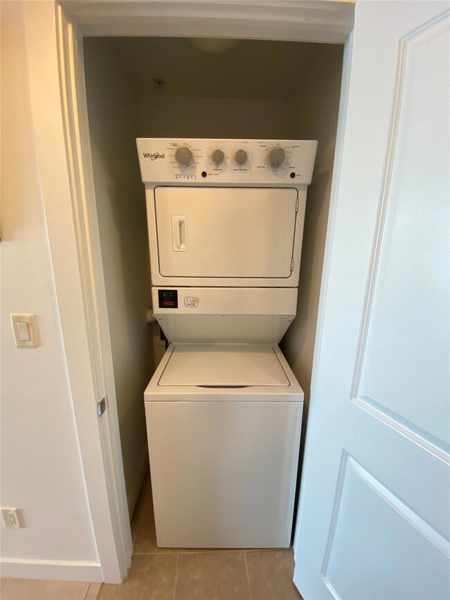 Strada 315 unit 1509, Fort Lauderdale, FL 33301 - photo 5