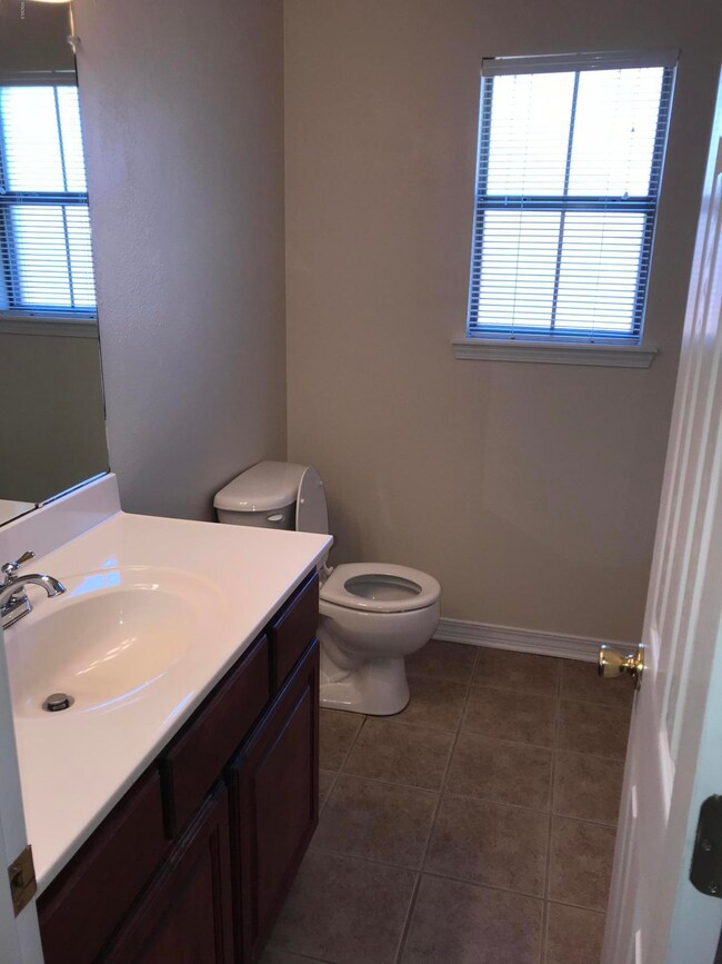 13717 Hidden Oaks Dr, Gulfport, MS 39503 - photo 7