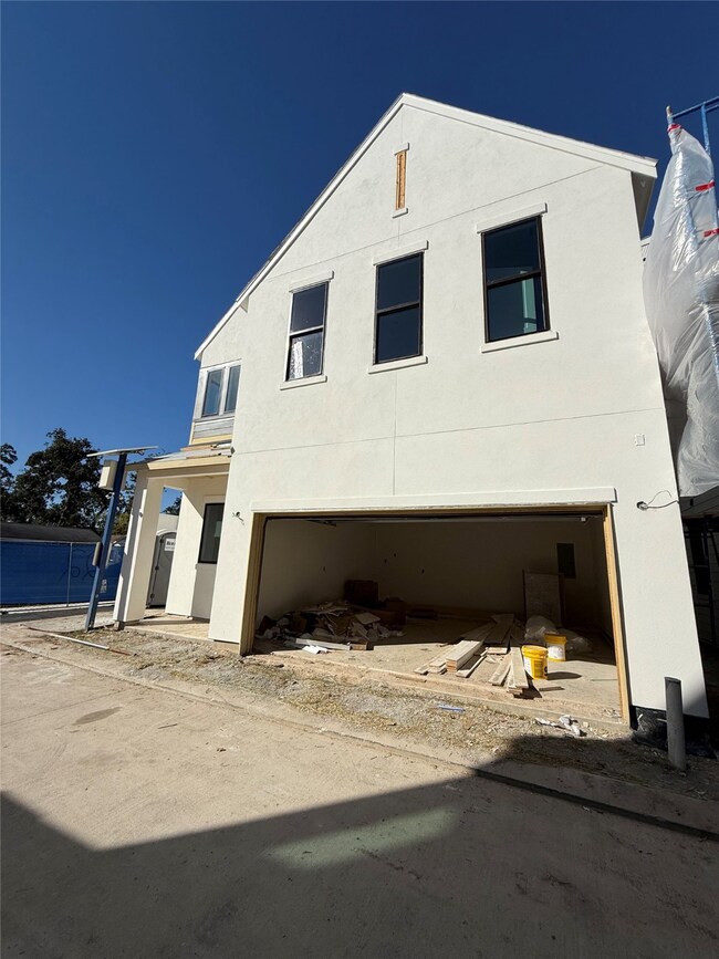 1422 Caywood Ln unit D, Houston, TX 77055 - photo 4