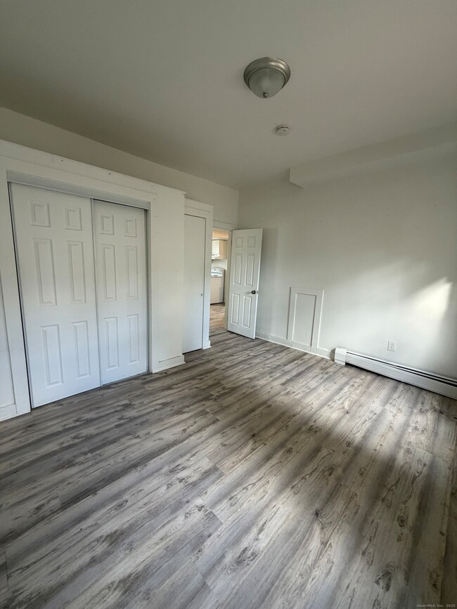 165 W Main St, Canaan, CT 06018 - photo 4