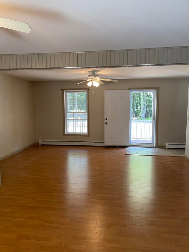 3045 E Main St unit B, Conway, NH 03813 - photo 3