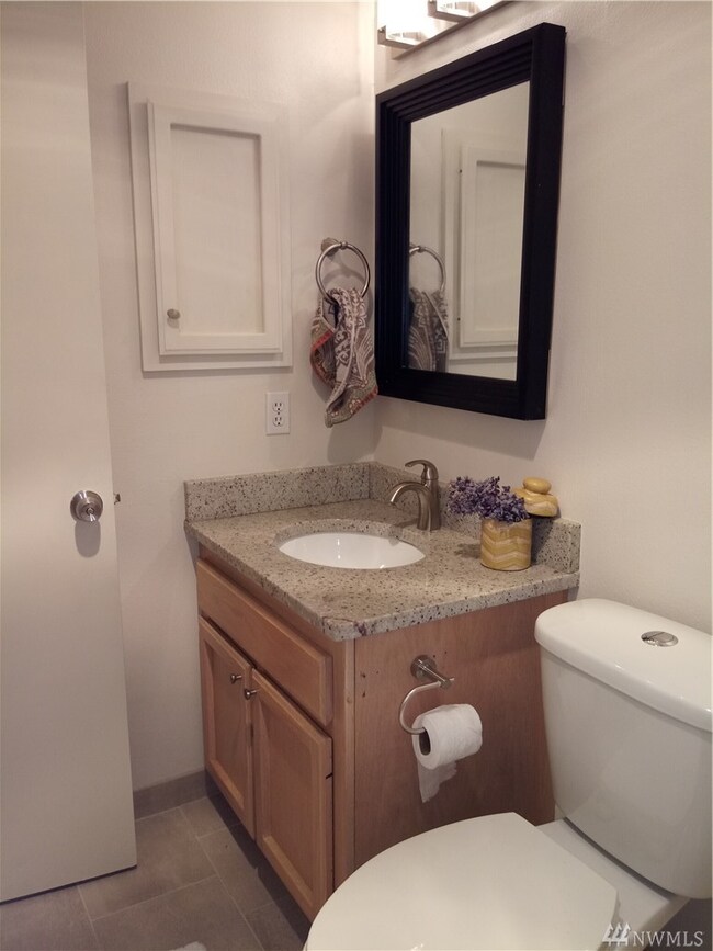 23317 Edmonds Way unit 4, Edmonds, WA 98026 - photo 5