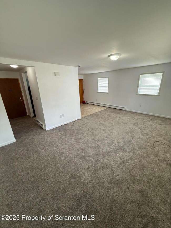 1119 Taylor Ave, Dunmore, PA 18510 - photo 2