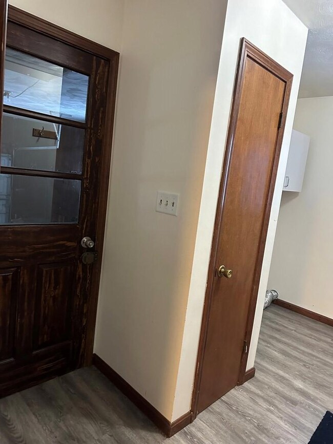 garage entry and coat closet