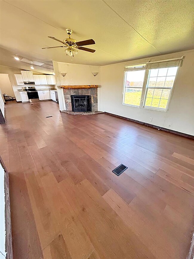 348 Coyote Trail, Rhome, TX 76078 - photo 4