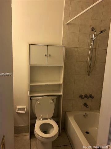 4415 W 10th Ln unit 14, Hialeah, FL 33012 - photo 3