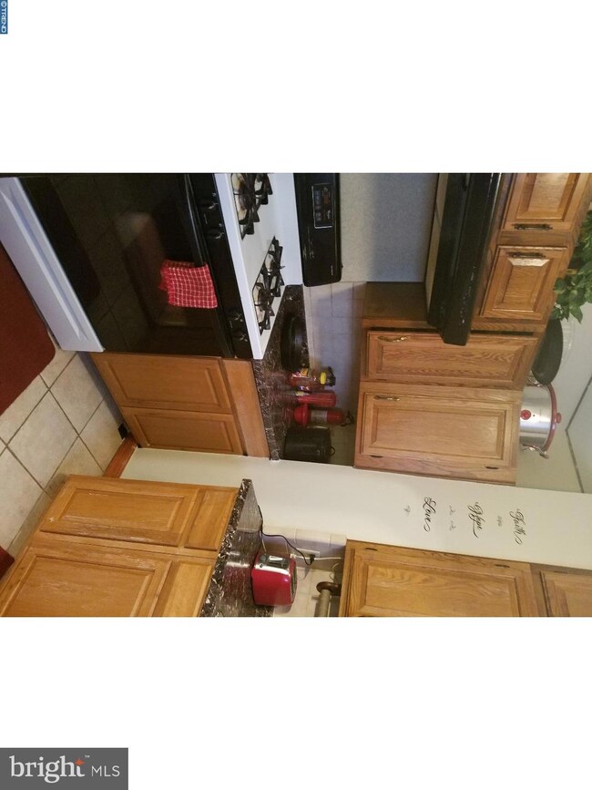 1414 N 10th St, Reading, PA 19604 - photo 6