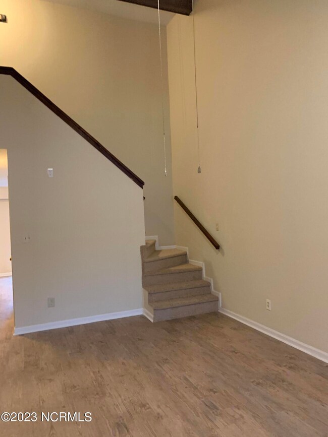 109 N Onsville Place, Jacksonville, NC 28546 - photo 3