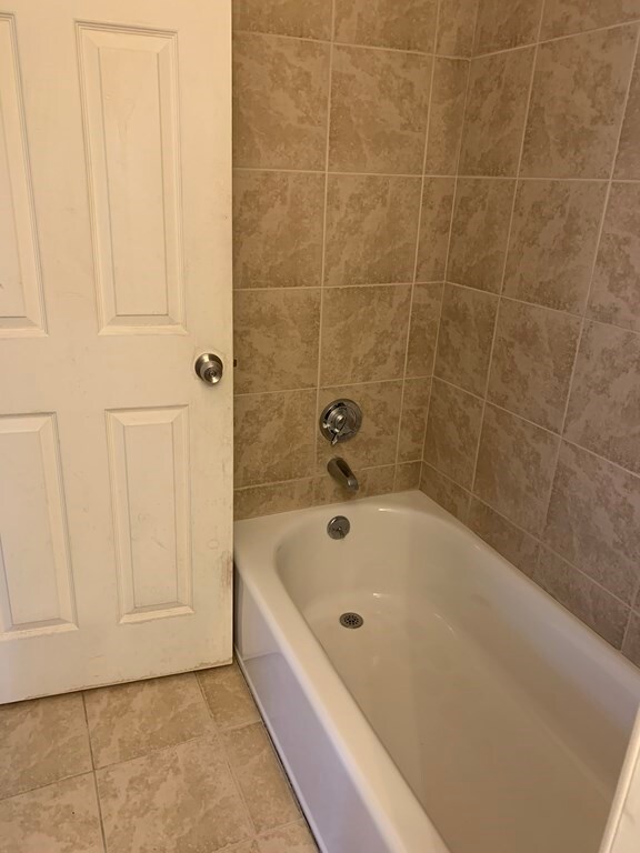 45 Guinan St unit 2, Waltham, MA 02451 - photo 7