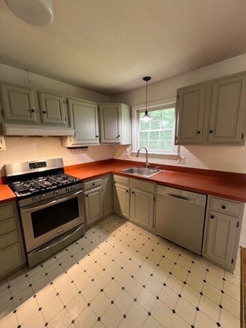 4 Dwight Cir, Amherst, MA 01002 - photo 4