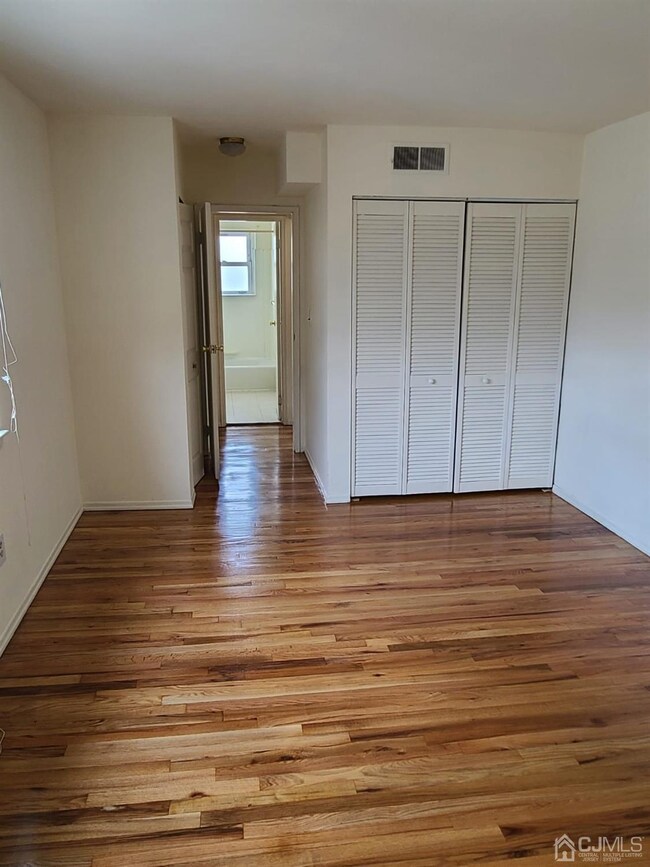 161 Evergreen Rd unit 8B, Edison, NJ 08837 - photo 6