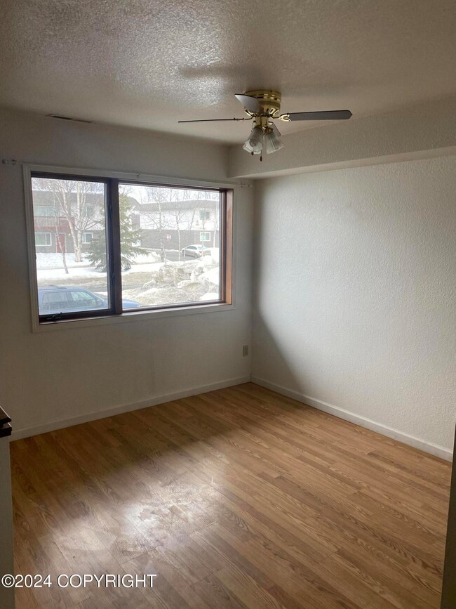 1265 Norman St unit 17, Anchorage, AK 99504 - photo 4