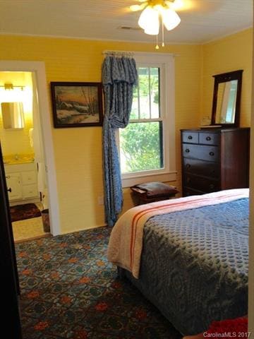 Master bedroom with ensuite bathroom....