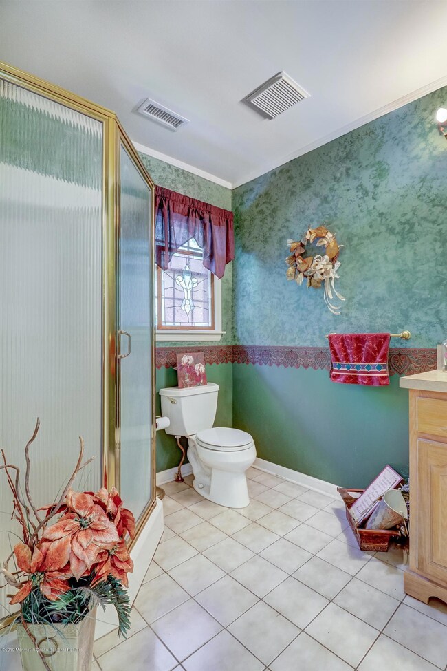 12-Bathroom