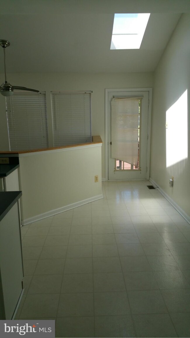 13 Bailey Ln, Owings Mills, MD 21117 - photo 6