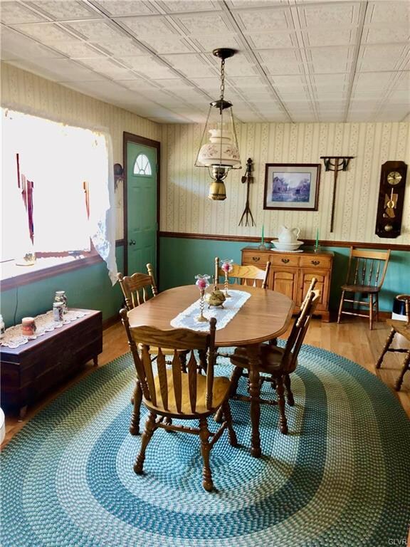 1335 Catasauqua Rd, Bethlehem, PA 18017 - photo 2