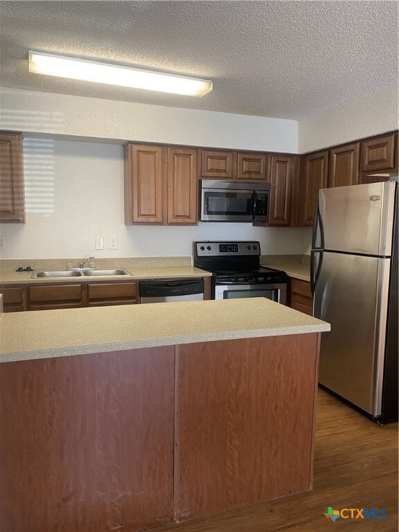 205 Craddock Ave unit D8, San Marcos, TX 78666 - photo 3