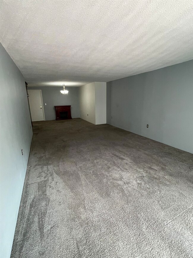 148 Cannongate Rd unit 3, Nashua, NH 03063 - photo 6