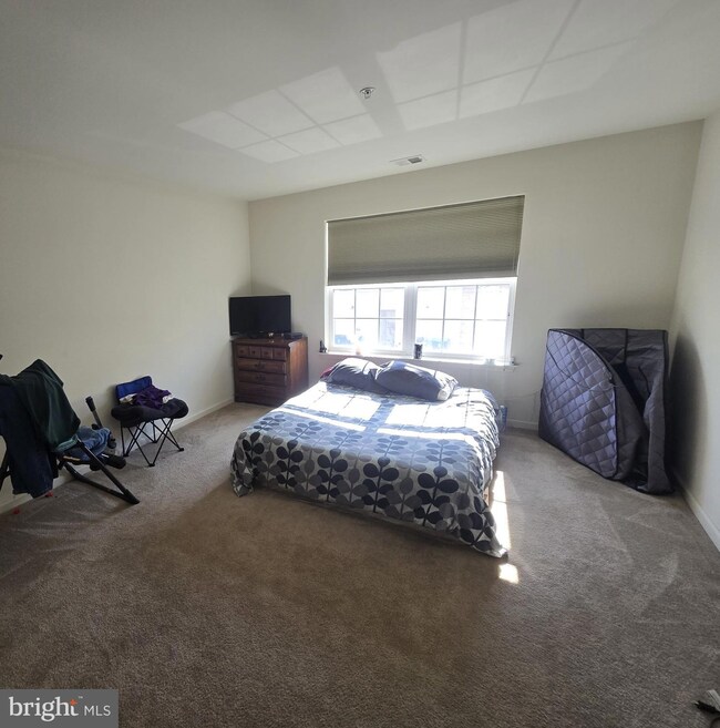 2069 Morgan Hill Dr unit M29, Pennsburg, PA 18073 - photo 4