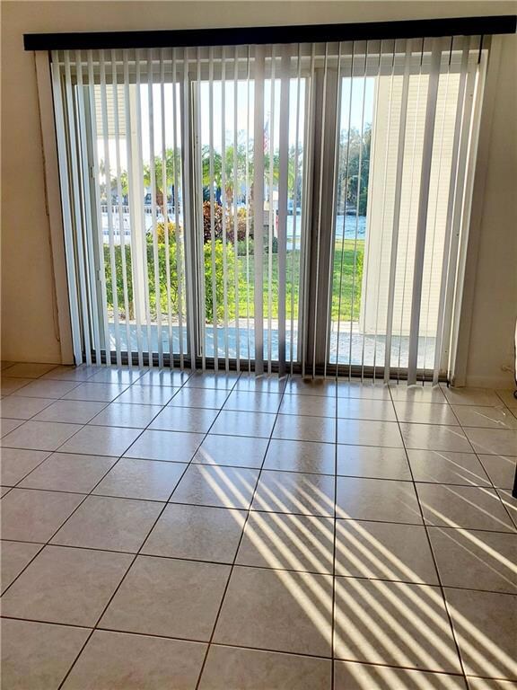 1001 N Riverside Dr unit 102, Pompano Beach, FL 33062 - photo 7