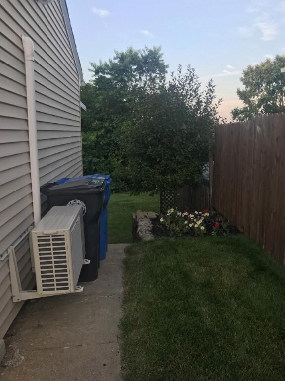 200 Curry Rd, Cranston, RI 02920 - photo 2