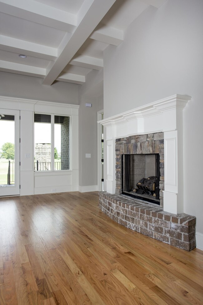 8080 Jonathan Dr, Ooltewah, TN 37363 - photo 6