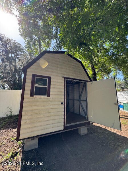 Shed