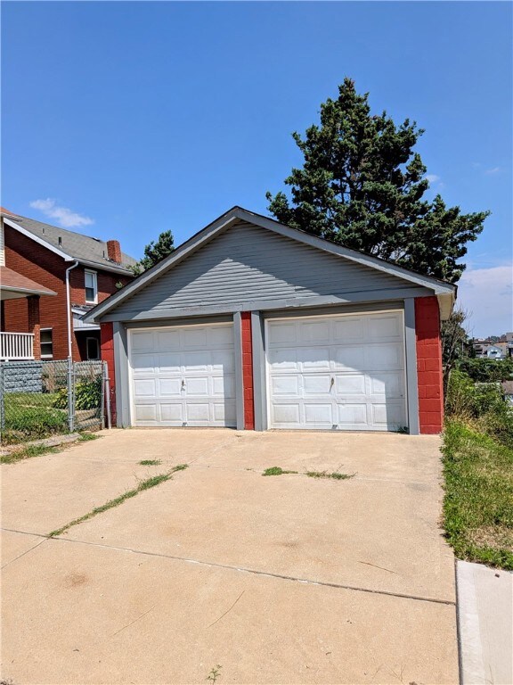 3300 Stewart St, McKeesport, PA 15132 - photo 6