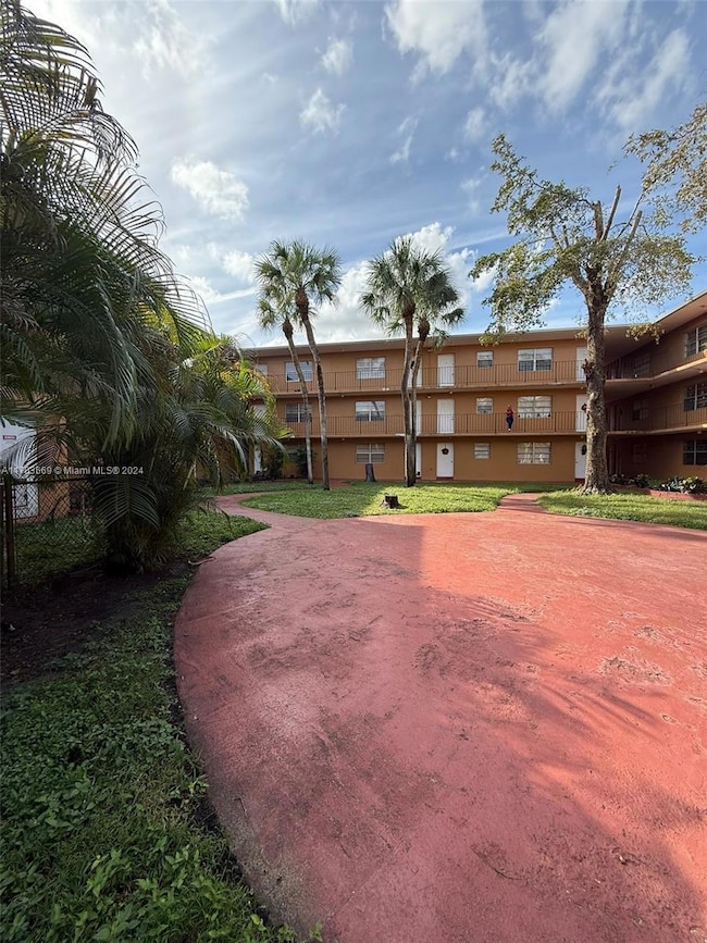 Kensington Club unit 218B, Hialeah, FL 33012 - photo 5