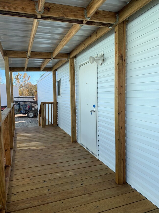 3621 County Road 161 unit D, Alvin, TX 77511 - photo 3