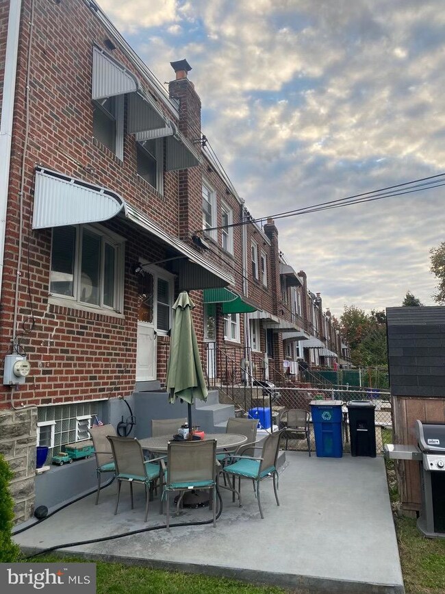 46 Suburban Ln, Upper Darby, PA 19082 - photo 3