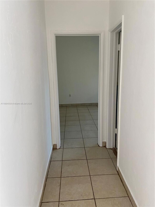 100 NW 16th Ave unit 3, Miami, FL 33125 - photo 4