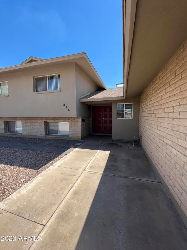 615 E Carson Dr, Tempe, AZ 85282 - photo 2