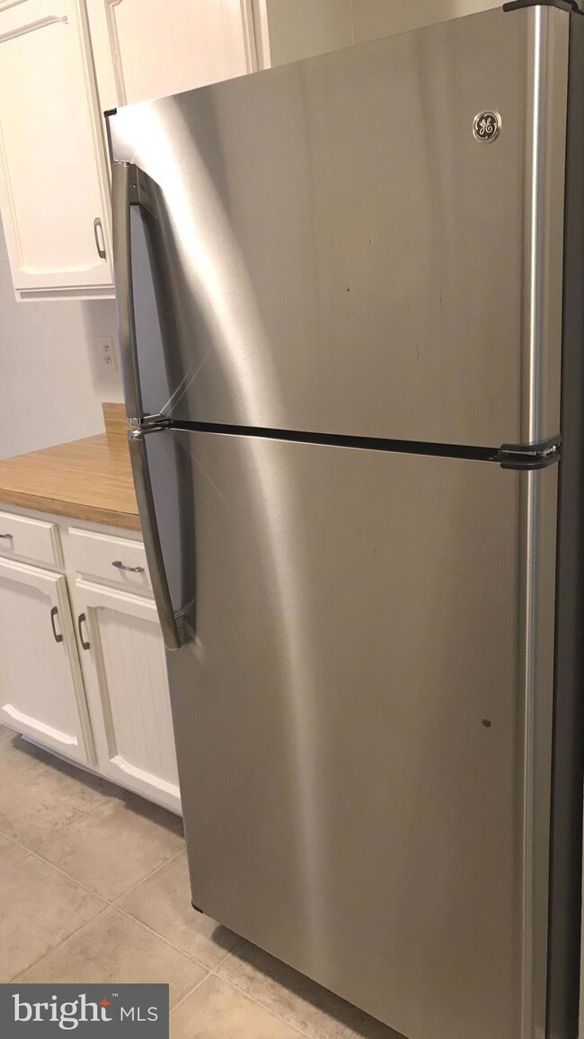 10273 Arizona Cir, Bethesda, MD 20817 - photo 3