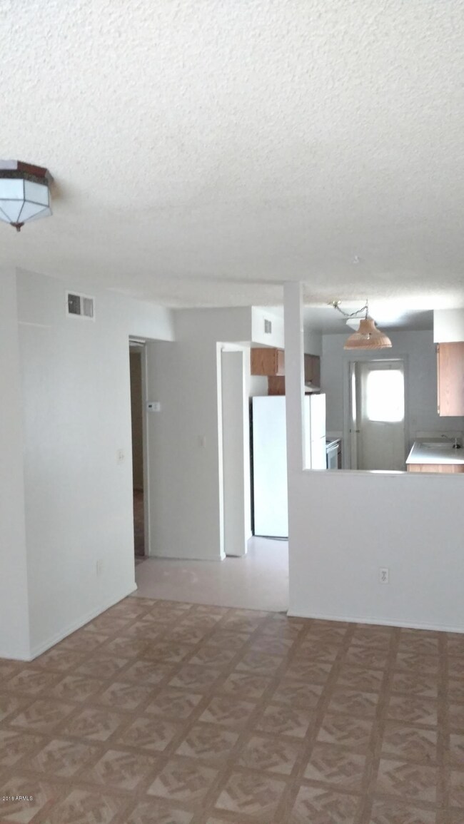 empty unit kitchen