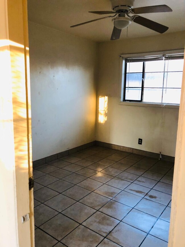 3912 Polk Ave unit 2, El Paso, TX 79930 - photo 3