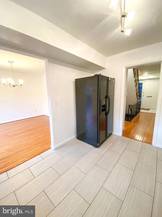 5112 Cliffhaven Dr, Annandale, VA 22003 - photo 7