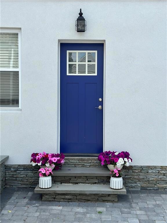 11 Atlantic St unit 2, Newport, RI 02840 - photo 2